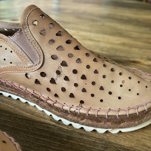 Agilis Barcelona Espadrilles - Picture 6 of 7